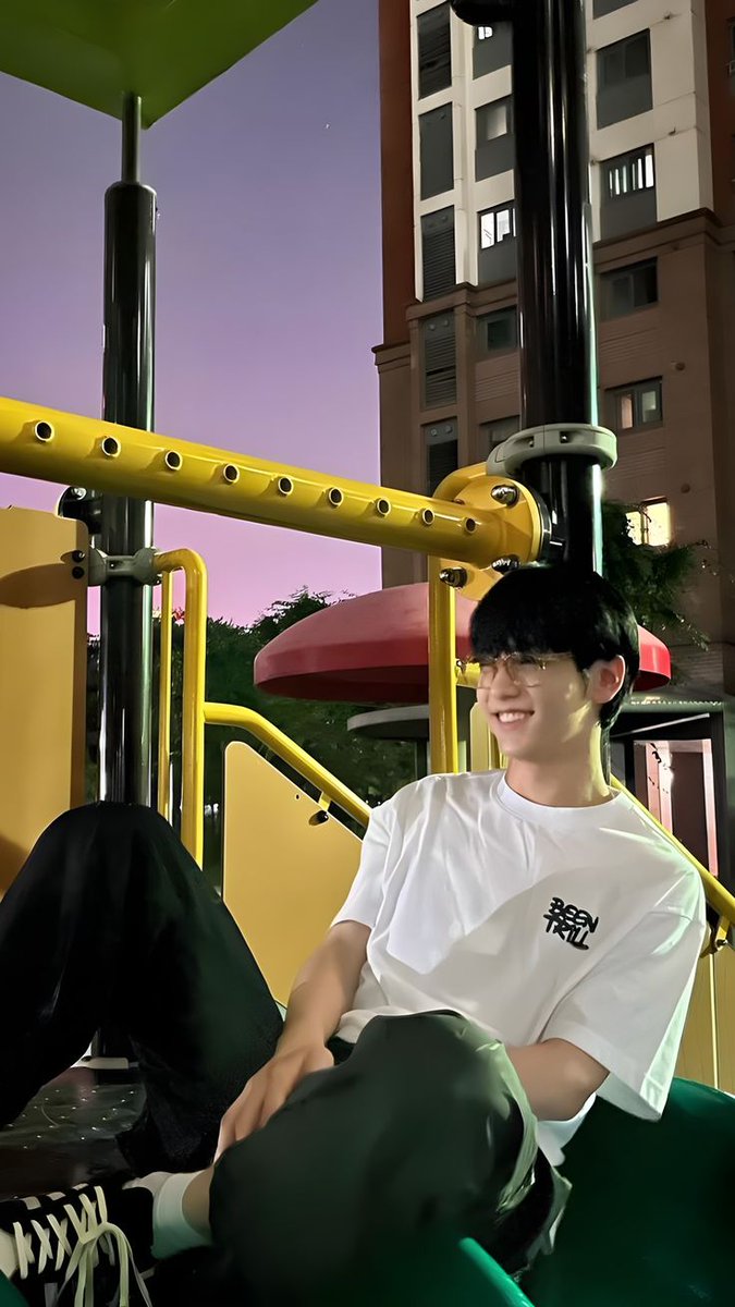 itemitemanis's tweet photo. Mu bucin ke soobin dulu 🫠😚 https://t.co/ZR28C0PbZz