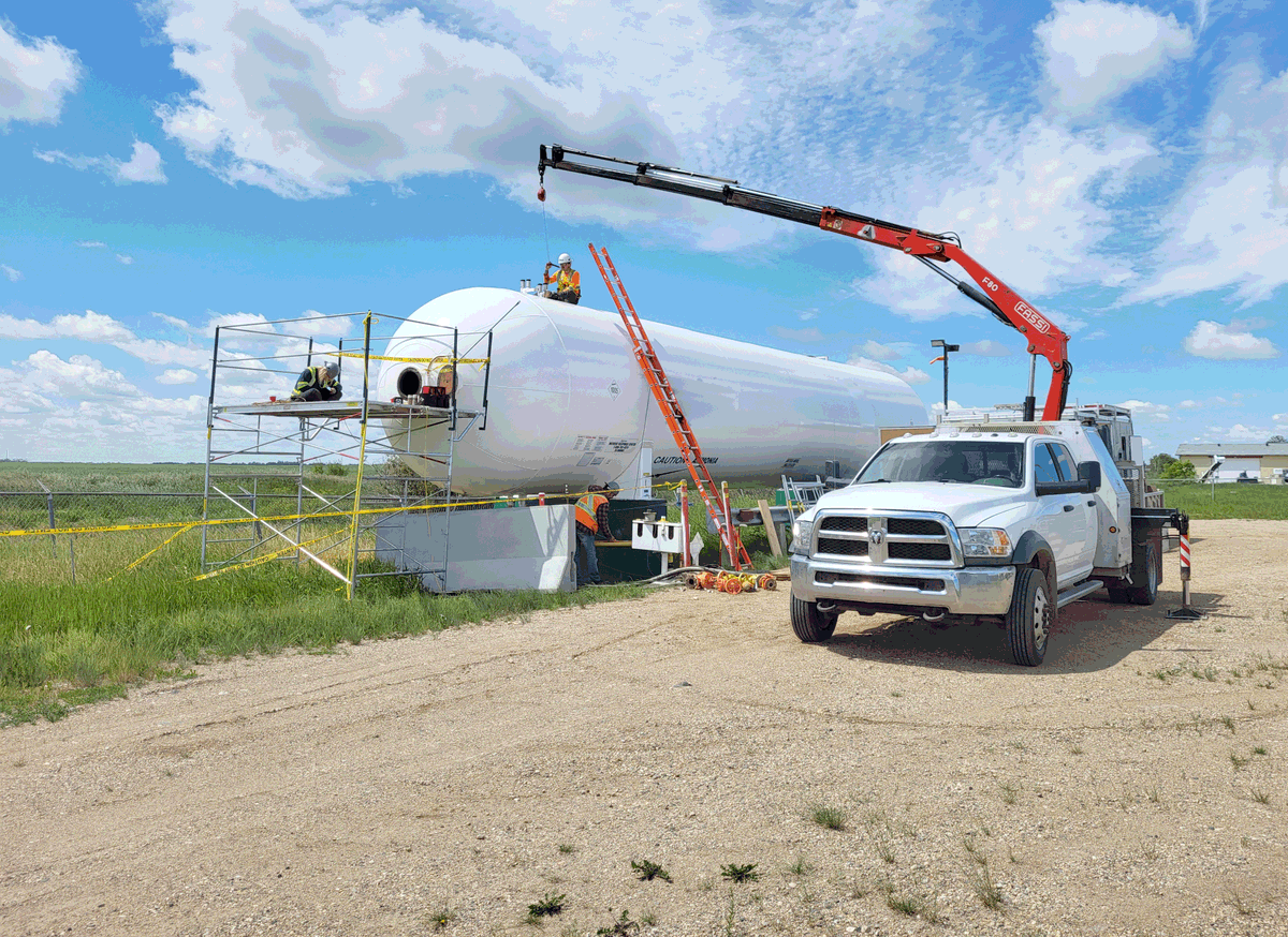maxquipinc's tweet photo. Did you know that Maxquip is ASME registered for the servicing and repair of pressure vessels. Our experienced, well-equipped service team inspects and maintains over 150 vessels every summer throughout Western Canada. #propane #pressurevessel https://t.co/tUX6DL5vsf