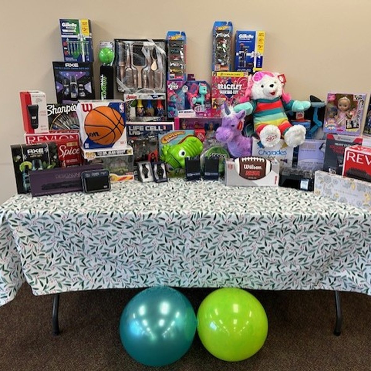 ProTrans3PL's tweet image. In the spirit of giving, our four largest service centers - El Paso, Laredo, Romulus, and Duncan - held toy drives before the holidays to support local neighbors in our communities. We hope everyone had a wonderful holiday!
#ProTrans #christmas2023 #givingback #community