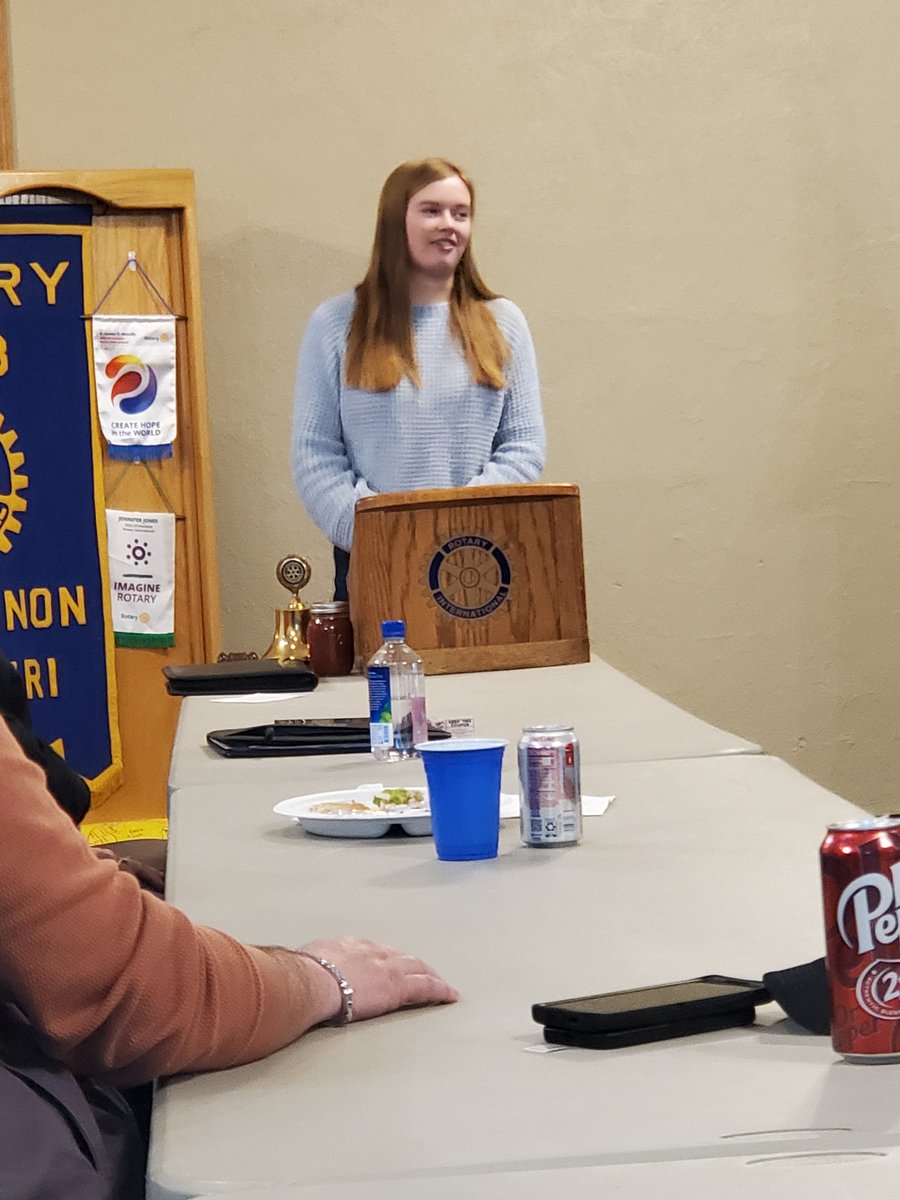 MVHS FFA chapter president Raegan Pendleton shared about Mountneer Serve Day with the Rotary Club today.  Thankful for her leadership!