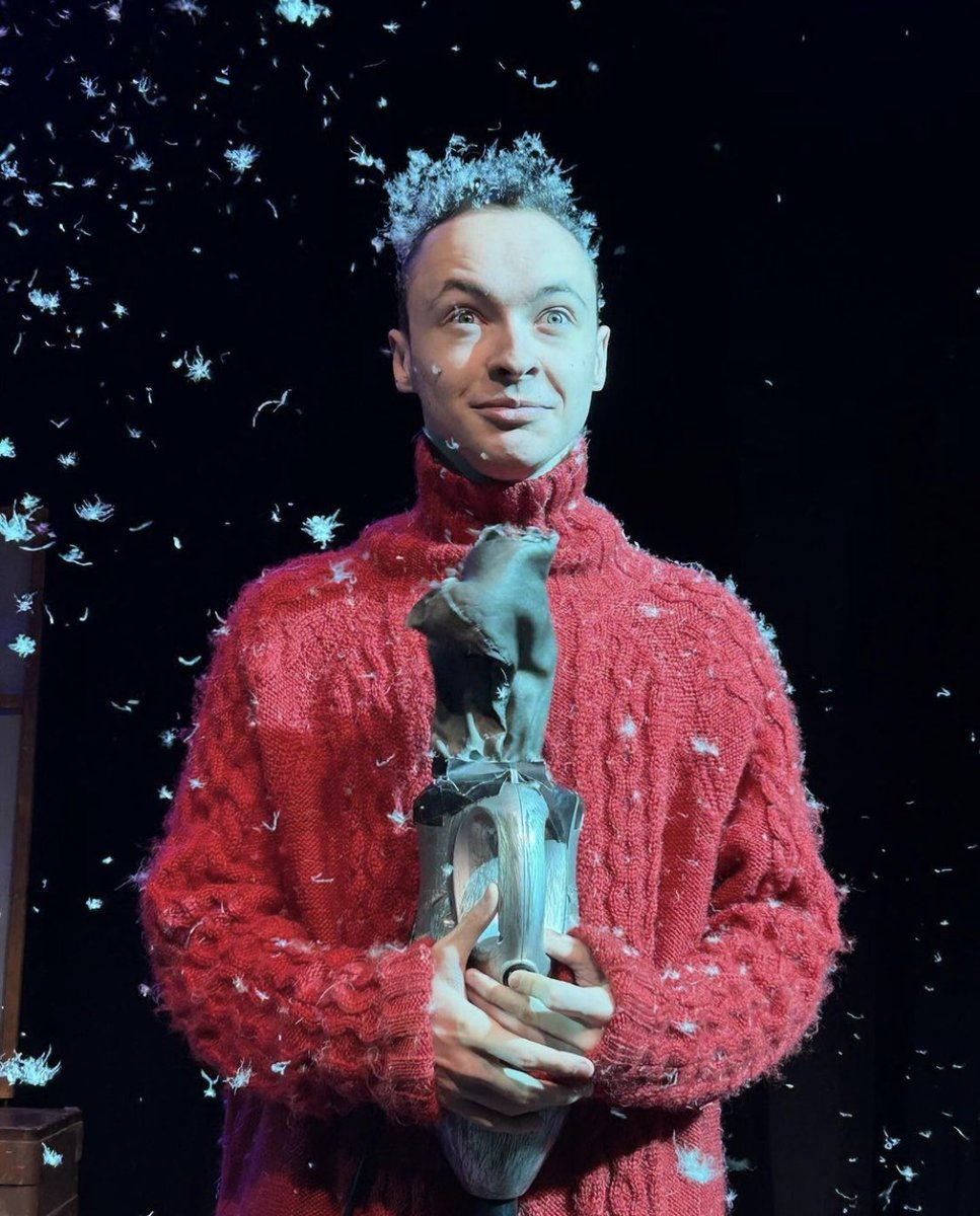 Had such fun performing in Snow Play this festive season ☃️ <a href="/LyngoTheatre/">Patrick Lynch</a> <a href="/Staff_Gatehouse/">Gatehouse Theatre</a>