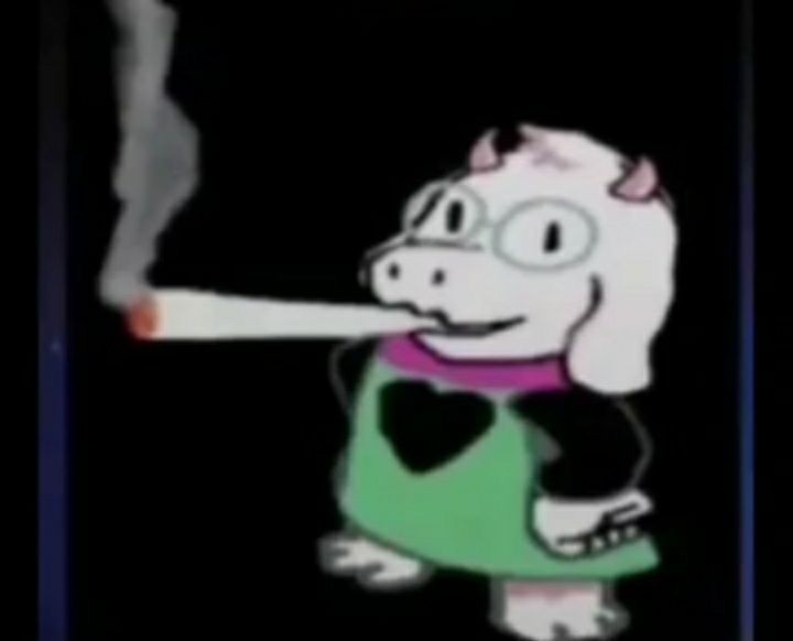 Madelineuwu456's tweet photo. Holi, estaba viendo mis tareas de todo estos meses que hice en clases y xd me encontré que había dibujado a Rasiel fumando y me rei jsjs bueno, disfruten el dibujito 💚
#rasiel #deltarune #meme https://t.co/ArYs1XfU5u