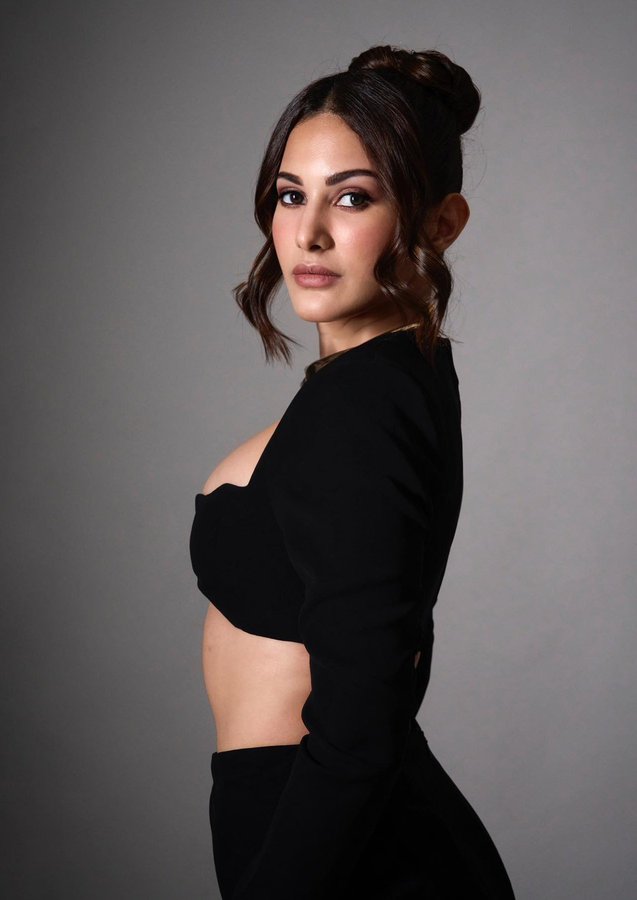 GCX1AqVXMAACZk2?format=jpg&name=900x900