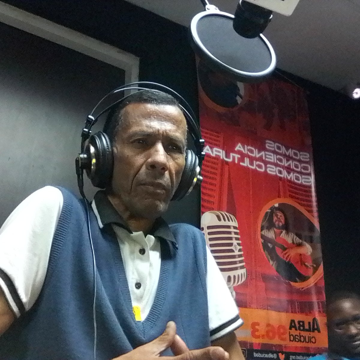 voces emociones y sensaciones del recuerdo por la 96.3 fm de alba ciudad.el programa que te da a conocer la historia de tu canción romántica del ayer regresa el sábado 20 de enero a las 4:00pm con Raúl Fernández.