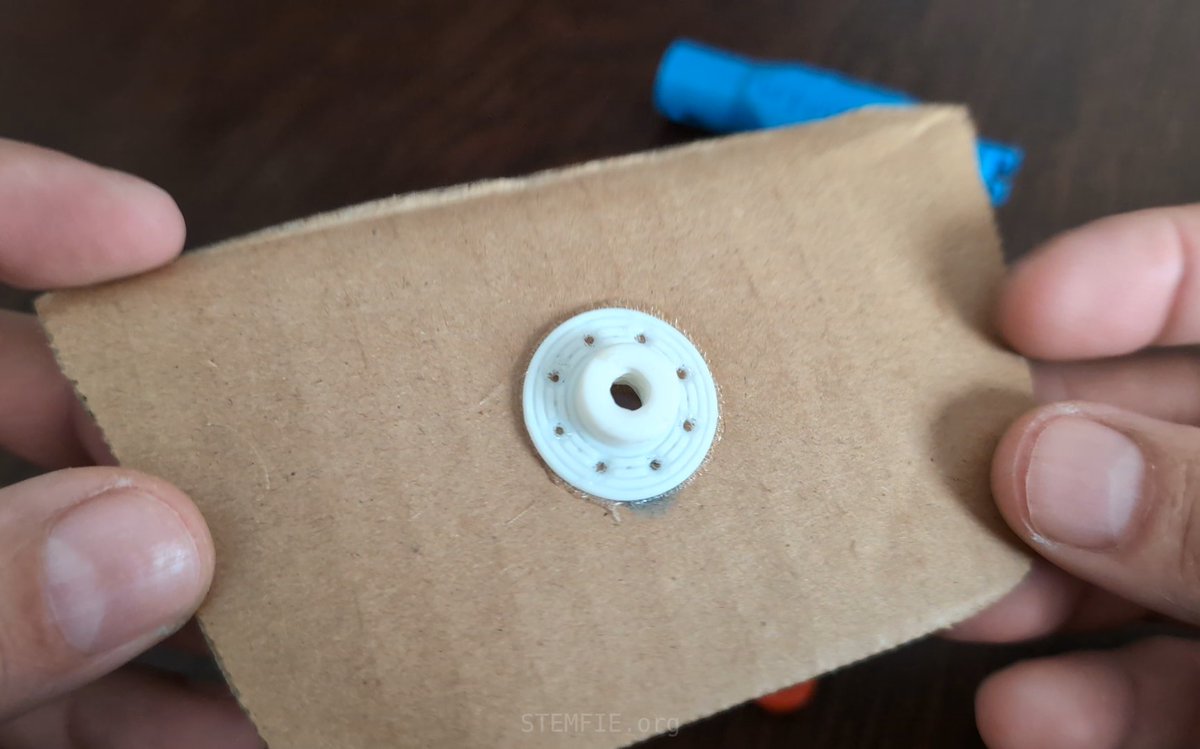 Stemfie3D's tweet photo. #FreeCAD #Cardboard #glue #STEM #STEMeducation #ConstructionSet #Toys #Blocks #Bricks #Robots #OpenSource
Inspired by @LoFiRobot https://t.co/hBJiam15rQ
Download the files from https://t.co/YGg5K1jGxR https://t.co/8hwuqfq1c4