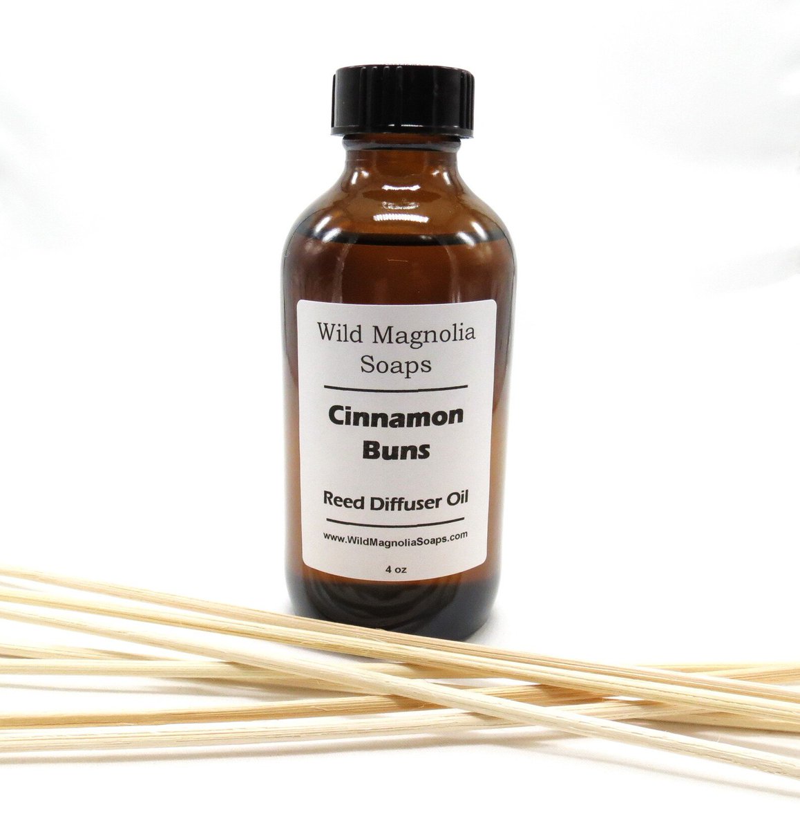 WldMagnoliaSoap's tweet image. On Sale - Cinnamon Buns Scented Reed Diffuser Refill with Reeds 4 oz etsy.me/3THRS9Q via @Etsy #bathroom #reeddiffuser #cinnamonbuns