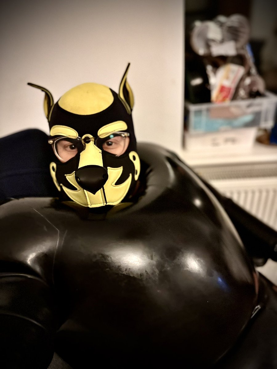 The KinkyBiologist tweet media