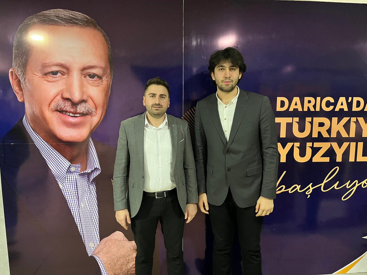 AKgencDarica's tweet photo. Darıca Gençlik Kolları Üniversiteler Birim Başkanlığına, Mahmut GÜNEŞ atanmıştır;

Hayırlara vesile olsun.

#akgençdarıca 
#türkiyeyüzyılı https://t.co/zXXvBii5oY