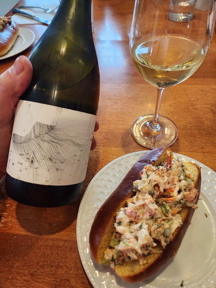 Leftover lobster from Christmas was repurposed perfectly. W/ Broc Cellars Michael Mara Vineyard Sonoma Coast Chardonnay. #wine #winepairing