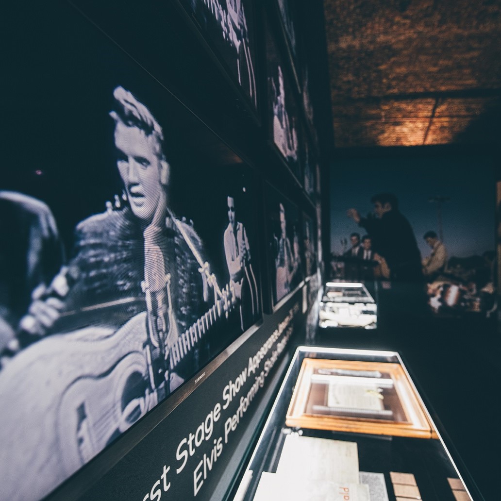 Calling all London Bridge City and SE1 residents… 👏 Every Wednesday from 3pm onwards is officially ‘Local’s Night’ with 20% off exhibition tickets. Walk-ins only – just bring yourself and proof of an SE1 address! #elvisp #presley