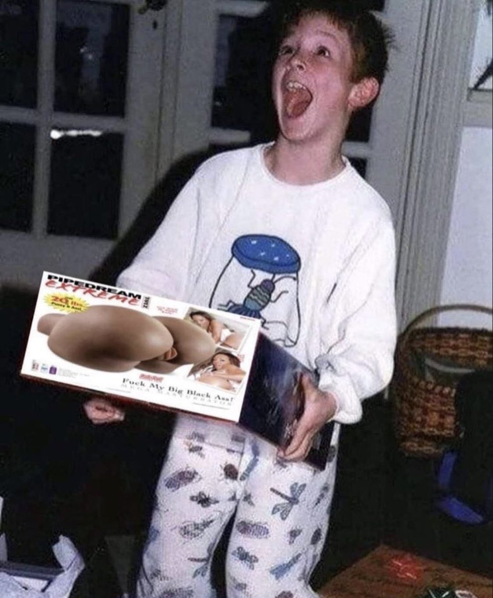 CoachBeever's tweet photo. My favorite moment from this Christmas! Keeping on the family tradition and passing this gem down to my boy, just look how happy he was https://t.co/wIoVnX6Jfm