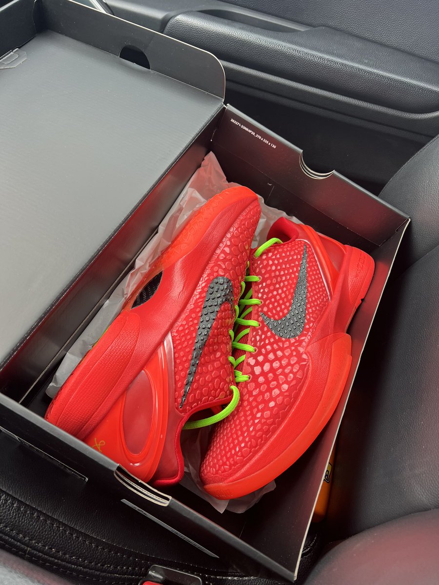 Jstubbs89's tweet photo. New Cop #kobe #reversegrinch https://t.co/7kG0LxcT85