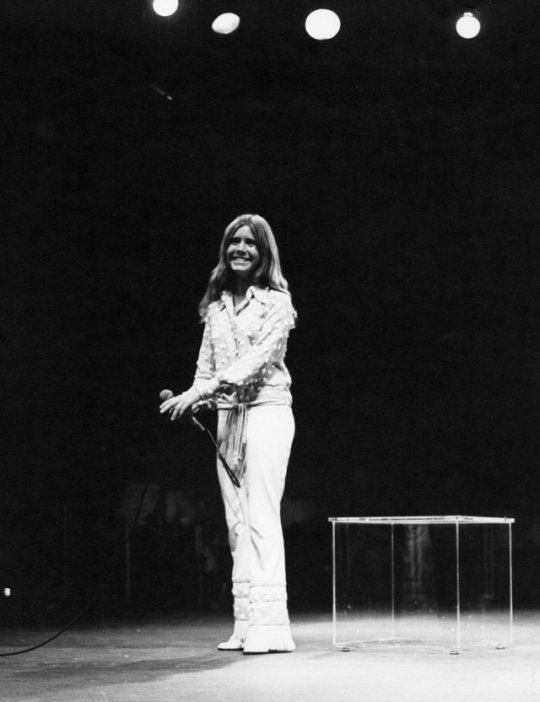 leiaorganajedi's tweet photo. Thread of Carrie Fisher photos because we all miss her and she was the best https://t.co/vHFf0ldY04