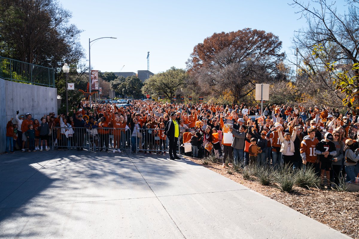 Texas Longhorns tweet media