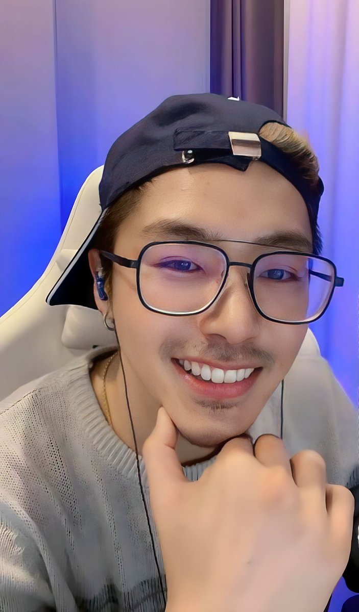 art_tinwiphat's tweet photo. 🎼แต่งตัวมาดแม่น หุ่นปานดาราโก้ 🐵🕺🏼
📍Tiktok : Art.tinwiphat

#ARTTIN #อาร์ตติณณ์ #บ้านอาร์ตติณณ์ #คนของอาร���ตติณณ์ #คนของฟามสุข https://t.co/t8AmEYCFJw