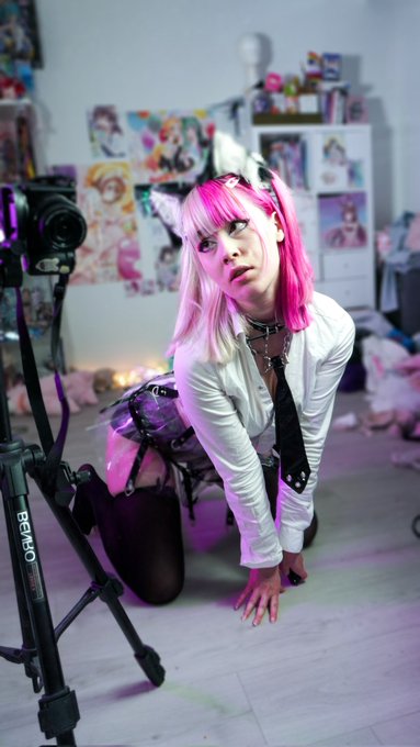 Wuff wuff bark bak~😽 #catgirl #egirl https://t.co/vzbaESGxup<a href="/tag/catgirl"class="tags">#catgirl</a><a href="/tag/egirl"class="tags">#egirl</a>