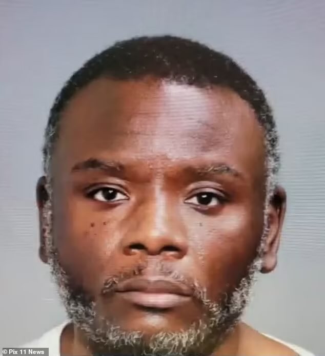 CollinRugg's tweet photo. The man on the left is Daniel Penny. He was labeled a “racist” by the media and Democrat politicians for protecting subway passengers from a homeless maniac.
 
The man on the right is Steven Hutcherson. He just stabbed two teenage girls because he wanted “all the white people dead.”

AOC and the media are silent and have no intention of labeling this man as a racist.

Why?