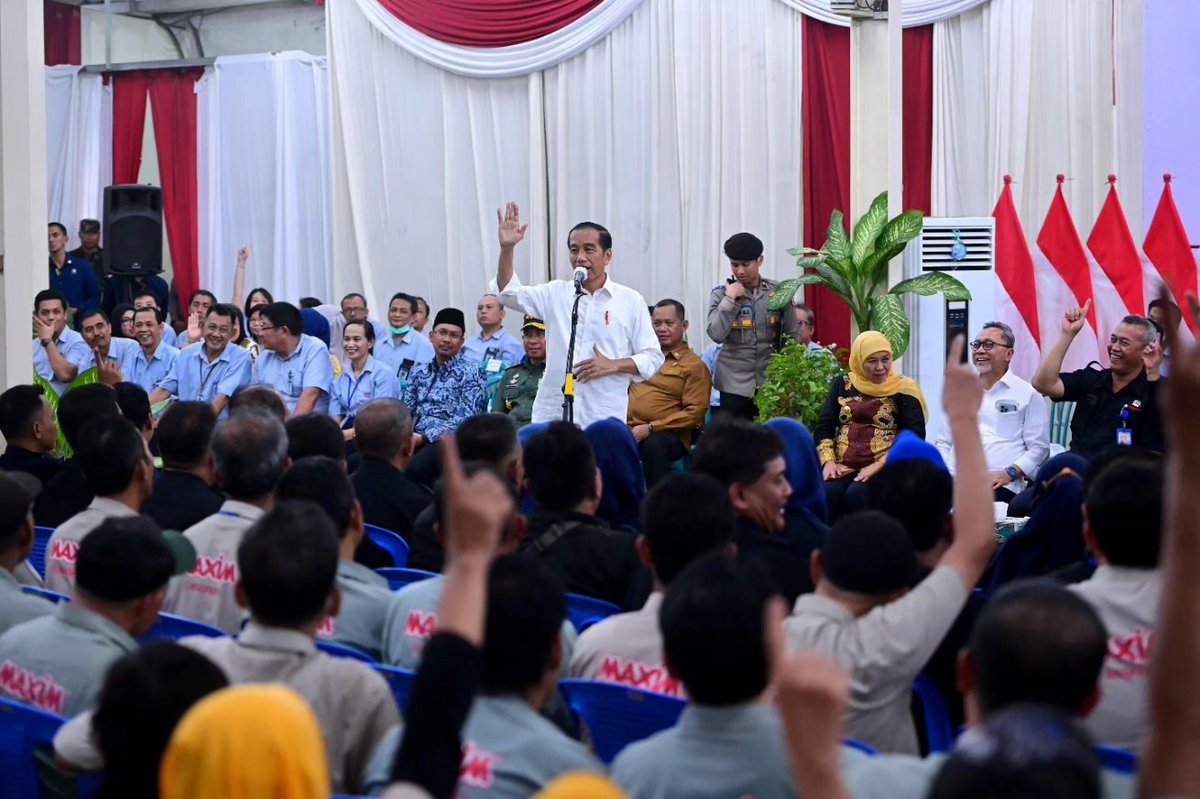 Di tengah persaingan pasar yang sangat ketat sekarang ini, PT Maspion tetap mempertahankan produksi dalam negeri. PT Maspion juga telah melakukan langkah yang baik dengan melakukan ekspor sejumlah produknya namun tetap mempertahankan pasar dalam negeri.

Hal ini patut