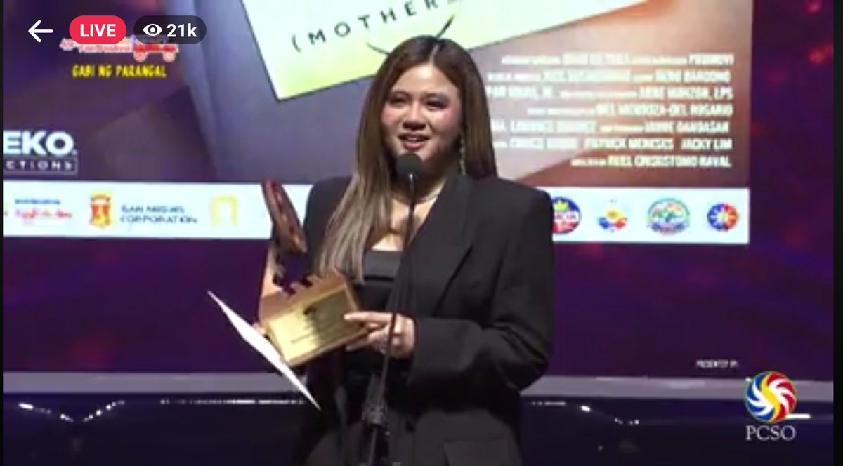 my girl won Best Supporting Actress for this year MMFF gabi ng parangal!!! omgggg beyond proud of youuuu 😭🥺🤍🤍 iloveyou sm. i'm crying 😭🥺🤍 @milesocampo_14 deserved so much Zari!! 💋🥰 #MMFF2023 #FamilyOfTwo #BestSupportingActress