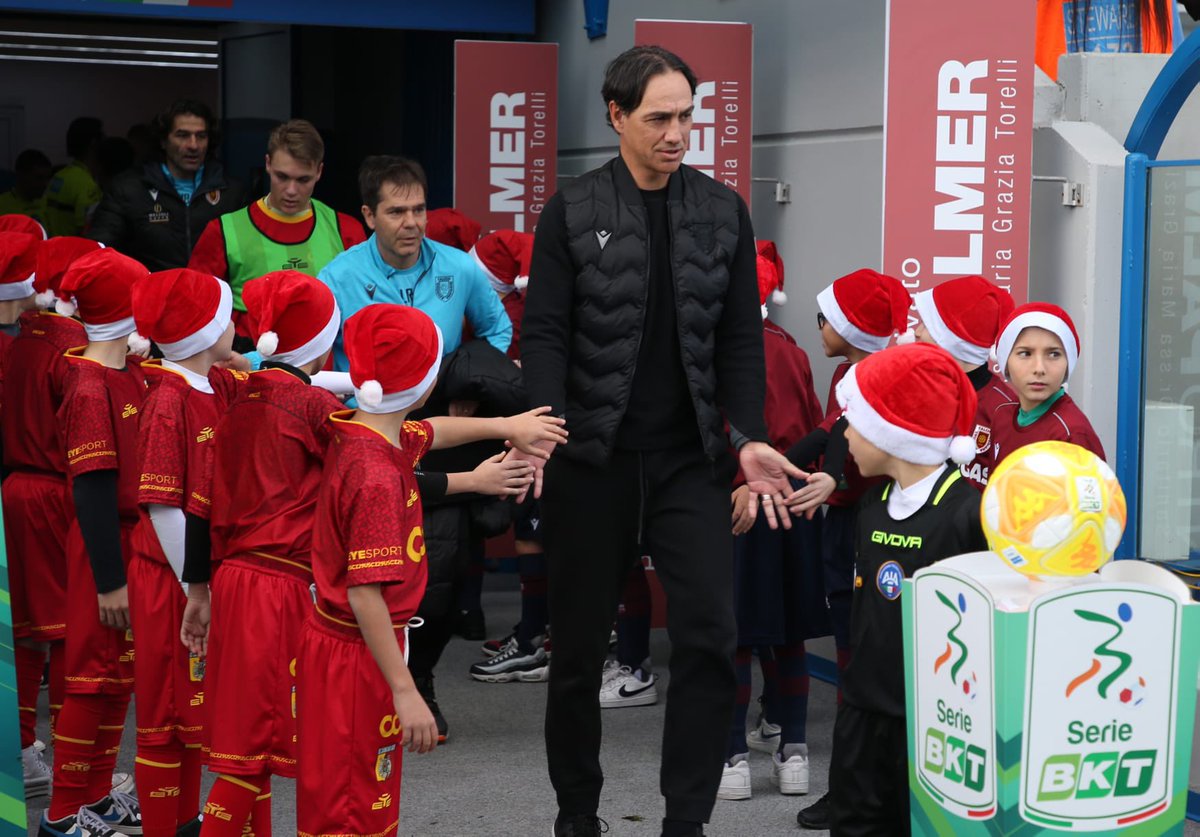 Nesta's tweet image. 💪🏼💪🏼💪🏼 Buon anno a tutti!!

Forza Reggiana 🇱🇻

#ReggianaCatanzaro