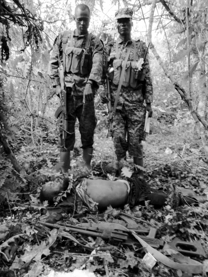 01 of ADF commanders who attacked Kamwenge was put out of action in Kibale national park today morning at 9:00am. Recovered on him is 1PK gun, 02 IEDs and Amoos.