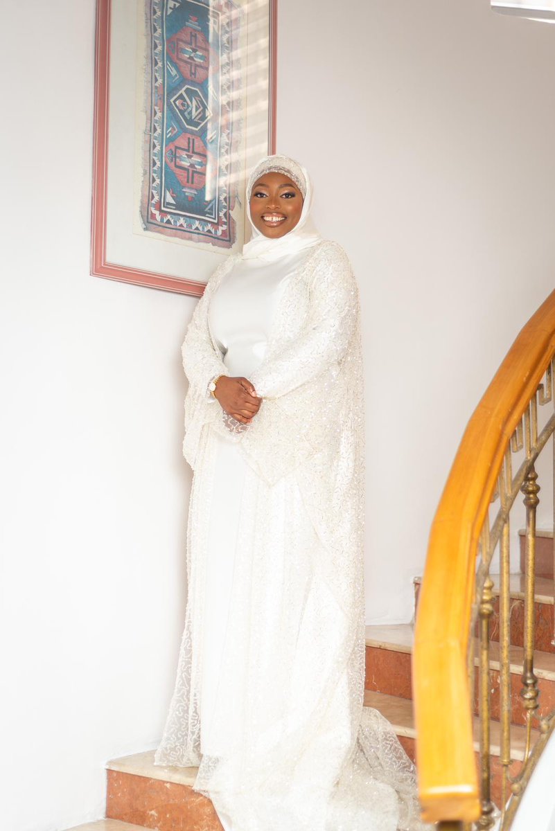 Zeessentials's tweet photo. This beautiful dress was made for a client's nikkah ceremony 🥰
Outfit: @Zeessentials
Feedback has been mind-blowing 🥰
#muslimwedding
#islamicmodest
#modestwedding
#islamicwear https://t.co/DUrbpGn1i2