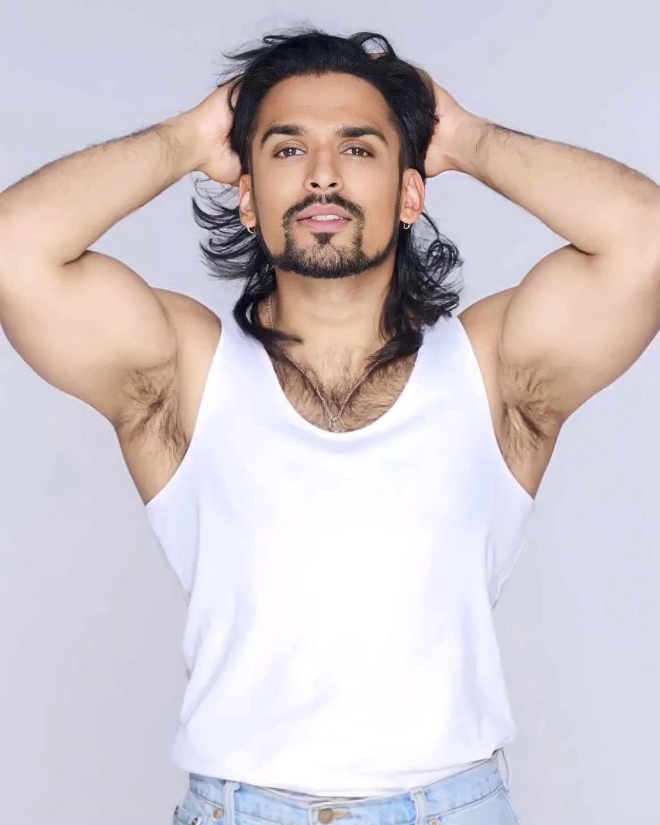 FitFamousMales's tweet photo. Congratulations Aaron Thiara who is our Soap Actor of the Year. #FFMawards https://t.co/gDxYuBAHk2