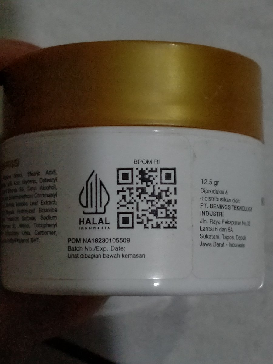 luvyysa's tweet photo. WTS ‼️‼️
Bening's Brightening ORI dari Official Bening's clinic yaa. exp Juni 2026.
- baru 2 hari pake 
- jual karena salah co. hrsnya acne malah brightening
- bisa oren
💰 take all 250k aja. bisa nego.
#prelovedbenings #benings #beningsclinic #zonauang #preloved https://t.co/RiZsKABcGM