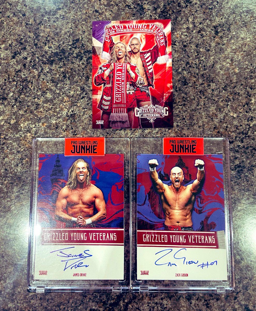 ShoneCold's tweet image. 🔴⚪️ Grizzled Young Veterans 🔴⚪️

Awesome additions to the #GYV Card Collection 😃 

Recently autographed cards from @PWJCARDS ✍️ 

@JamesDrakePro &amp;amp; @ZackGibsonGYV The Grizzled …. GRIZZLED Young Veterans 

#GritYourTeeth #Soon #GYV4Life 
#WrestlingCardWednesday