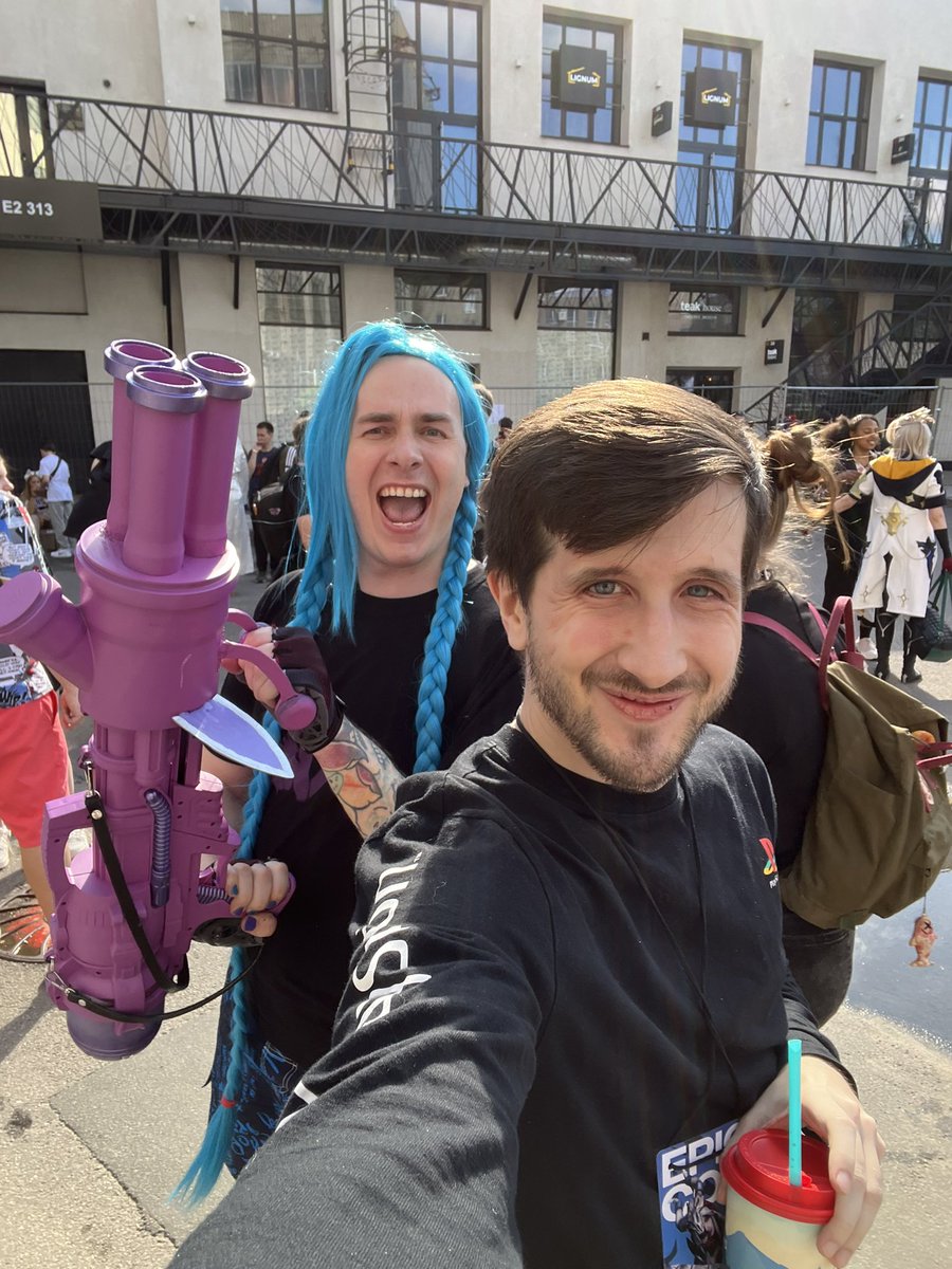 Hello! I am looking for two students for coaching at league of legends individually. It will be 7 lessons by 2 hours per week with low price. 
Level of gaming doesn’t matter, want to improve myself in English. 
More info dm, thanks!