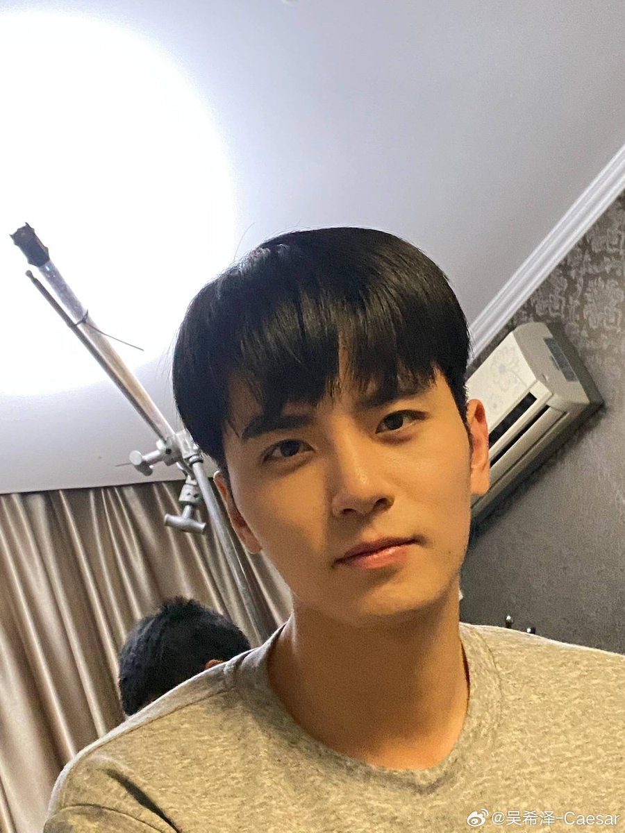 XiJia_Pinay's tweet photo. Is this from Ep11's share a bed scene?
#亲爱的朋友
#MyDearestFriends
#吴希泽 #wuxize #caesarwu https://t.co/rMmtvHWhSw