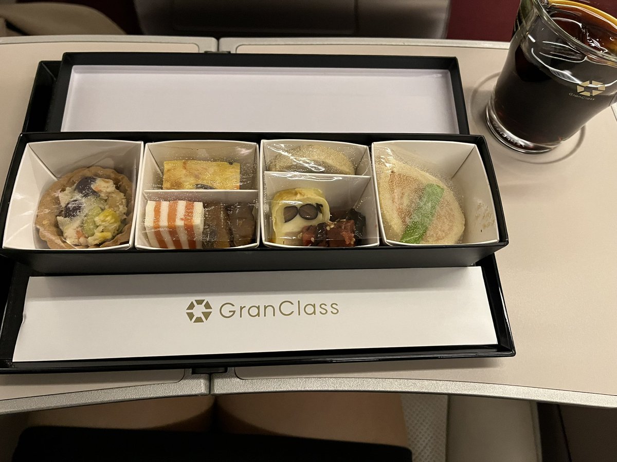 gloves_seikan's tweet photo. 仙台の🧤さんありがとうございました！

医療プレイ♥️
歯医者さんごっこ
色々☺️
楽しかった♡

たくさんのマスクもありがとぉ♥️
ピンクから紫から青、緑😷

仙台を沢山おもてなしして頂き
本当にありがと☺

また仙台行けるように🙏

これから返信返していきます！

本当にありがと♥️
またよろしくね✨ https://t.co/F5r80iv4y4