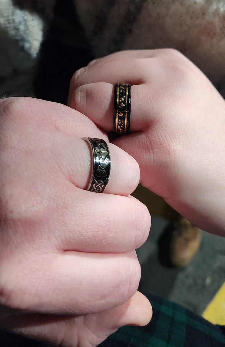 J_TheDarkElf's tweet photo. So last night I asked @SkyEnderRose to marry me and they said yes!!
I can't believe it still but I can't wait to spend forever with you my love!!!!
#engaged #theysaidyes https://t.co/OTLf0rEWQZ