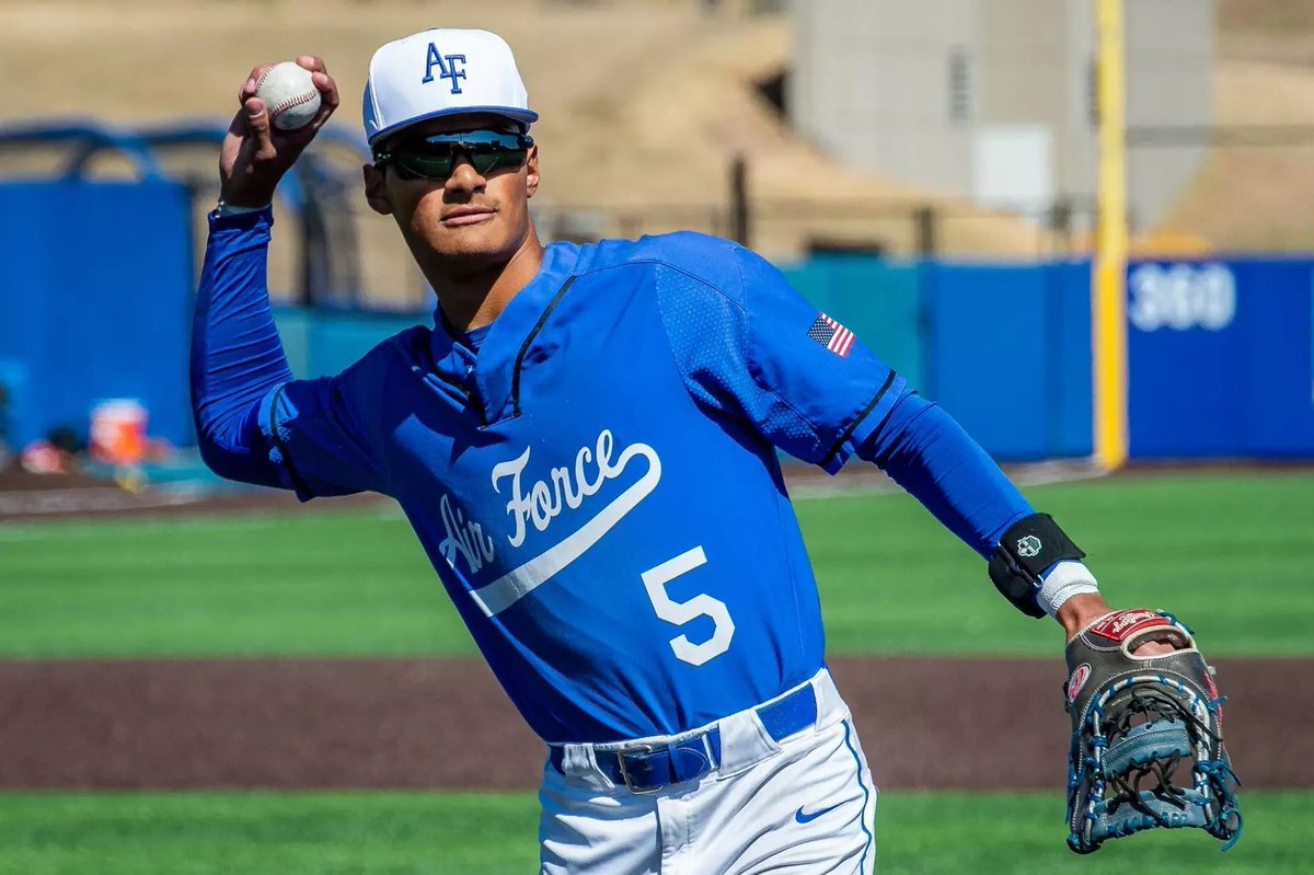 d1baseball's tweet photo. Can Sam Kulasingam three-peat as the @MountainWest Player of the Year? 👀

The @AF_Baseball first baseman owns a career .398/.491/.637 triple slash line and has recorded at least 100 hits in each of the last two seasons.

@KinaTraxInc Fall Report 👉 https://t.co/I62lV2KCgV https://t.co/RhqqQei8X4
