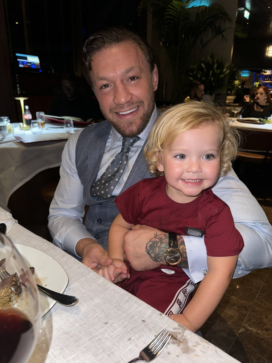 Conor McGregor tweet media