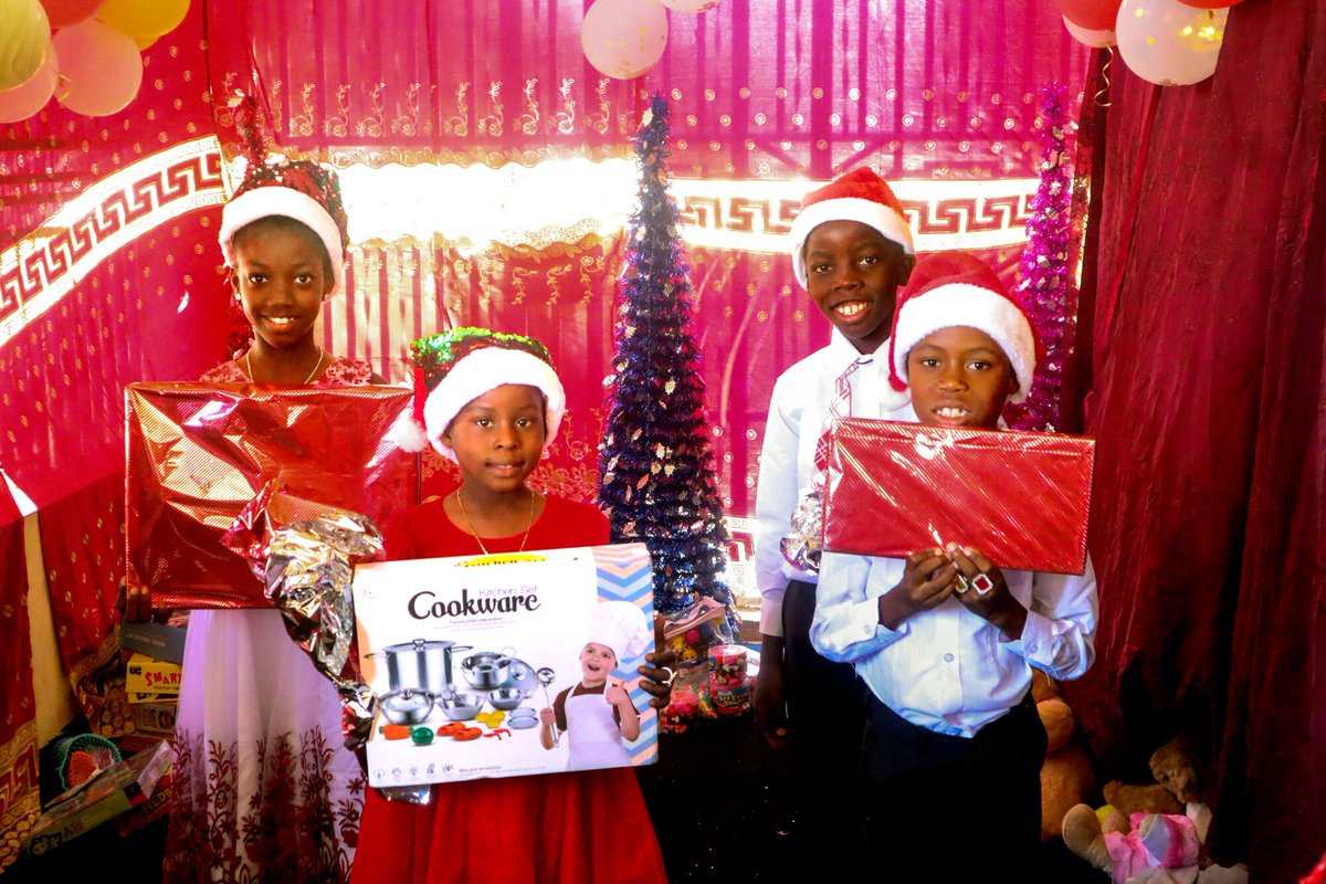 Chalice_US's tweet photo. THANK YOU!

Because of our generous supporters these children at St. Dominique in Haiti had a Merry Christmas! Thank you to all who made Christmas happen for all our children! #bethebeginning #togetherwearemakingadifference https://t.co/2MjcObO2j0