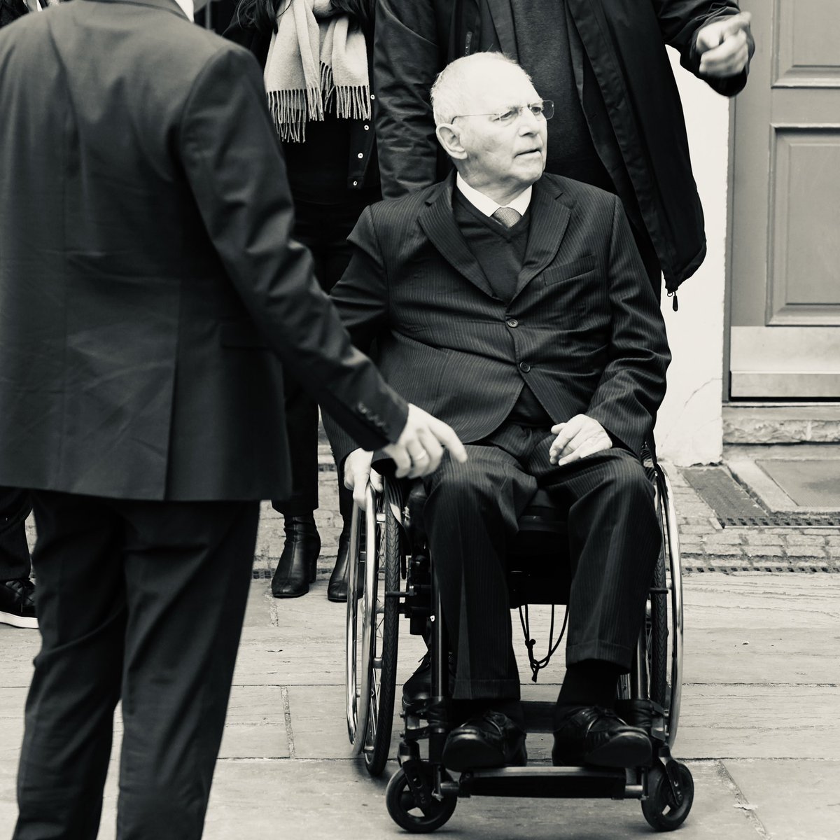 „Wegbereiter jüdischer Zuwanderung“ Wir trauern um Dr. Wolfgang Schäuble, den Wegbereiter der jüdischen Zuwanderung, wie er in der ‘Jüdischen Allgemeinen’ bezeichnet wird. Die Kahal Adass Jisroel Gemeinde besteht auch dank einer historischen Entscheidung Anfang der 1990er