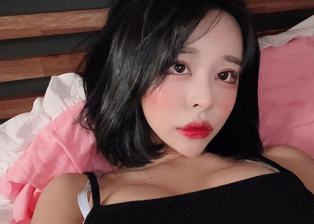 얼굴에 싸줘..💕
#얼싸 #여왕 #능욕 #여깨 #야상극 #암퇘지 #섹트 #유부녀 #아헤가오 #섹시