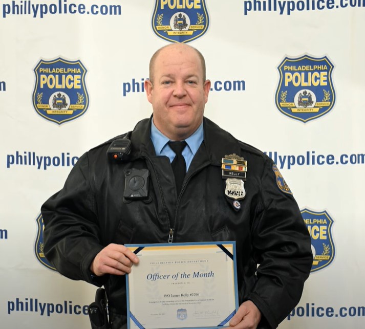 PPD03Dist's tweet image. Officer Kelly from the 3rd District was officer of the month for November. He arrested an offender who still had the weapon that he used in an armed robbery the day before.
youtube.com/watch?v=uiC4Yv…