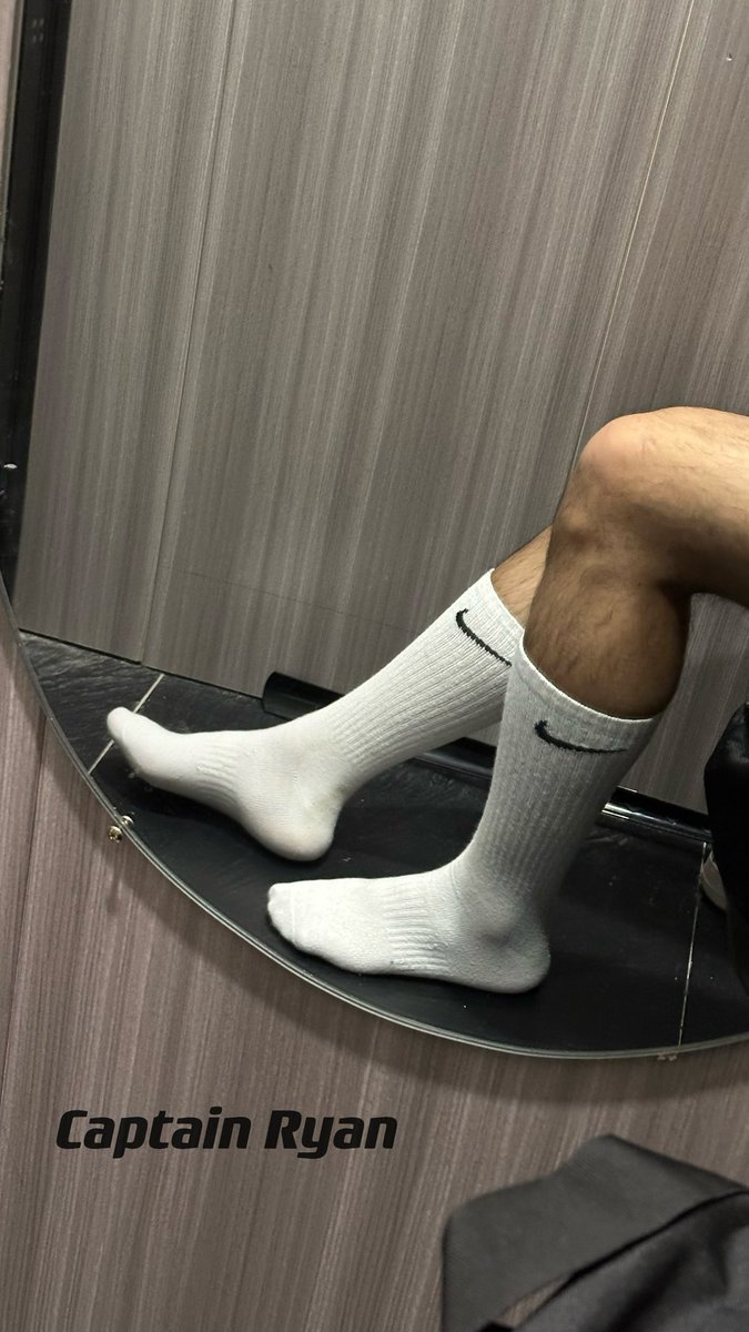 Captain_Ryan_'s tweet image. 