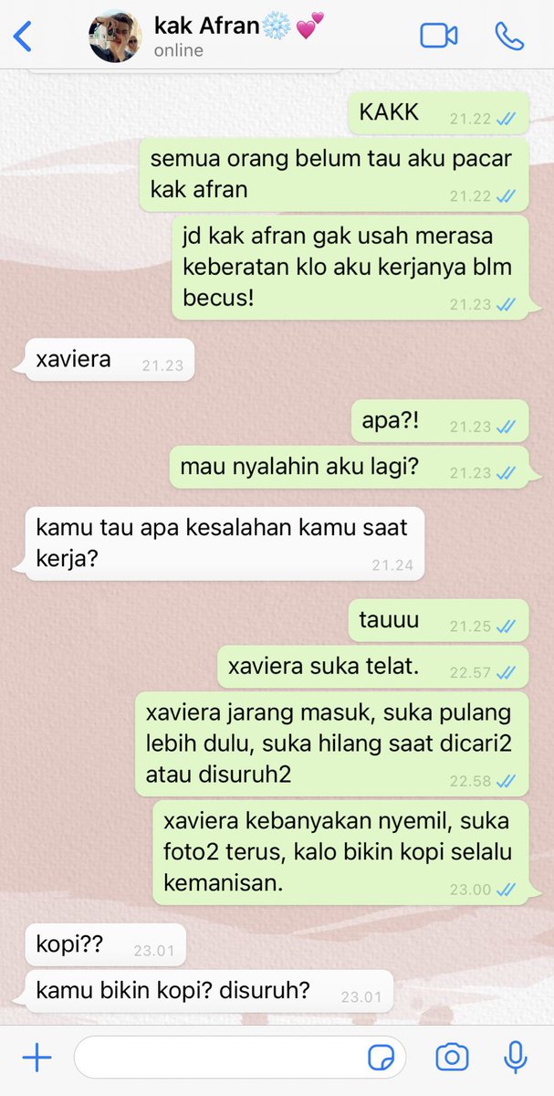 muffinpiw's tweet photo. — girlfriend is an Intern.
#afranxaviera

jaehyun few tweets au. https://t.co/5ohizbo7ph