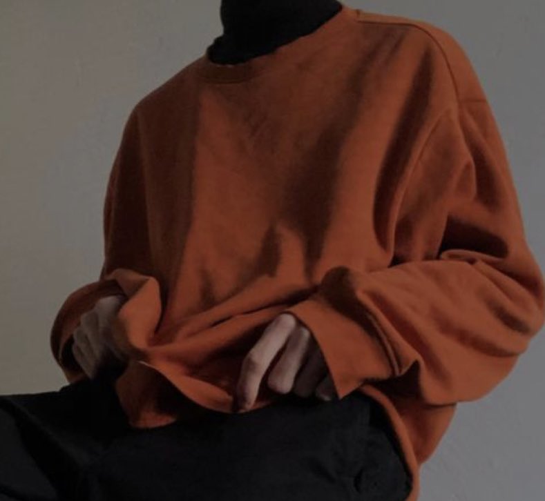 ezran_prince's tweet photo. @tsusbabyfrog Here's mineeee  
And I luv ittt. I don't have cargo pants atm. I would love to bring the outfit to lifee https://t.co/R9xaofMpgf