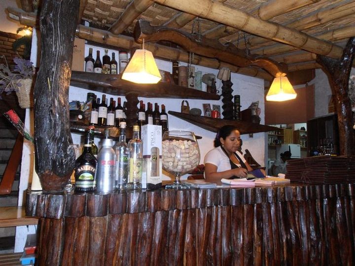 enelpaisdlpisco's tweet image. Tertulias Pisqueras Las Chatas de #Pisco

Algo que me asombra en mi ciudad es que cuando uno recorre las licorerías no se encuentra chatas de pisco , que si las hay en el caso del ron , sin embargo al preguntar en la licorería si es que existe demanda...
enelpaisdelpisco.blogspot.com/2021/01/tertul…