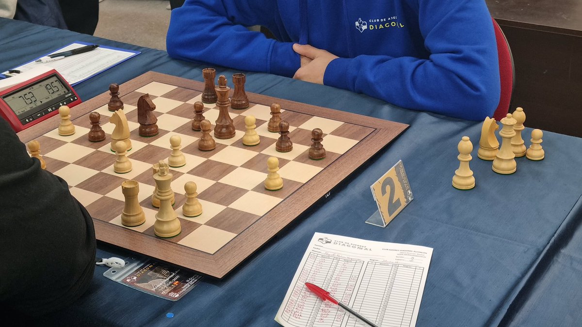 ♟ El <a href="/ajedrezdiagonal/">Club Ajedrez Diagonal Alcorcón</a> hoy con su mejor cantera, compite en el “ II Open Internacional de Navidad 🎄 de Alcorcón 🟥🟩 ”.

Este gran club cuenta entre sus filas cuenta con varios Maestros/as, Gran Maestro y Maestro Internacional.

¡Enhorabuena! 👏🏻👏🏻👏🏻

#NavidadAlcorcón2023