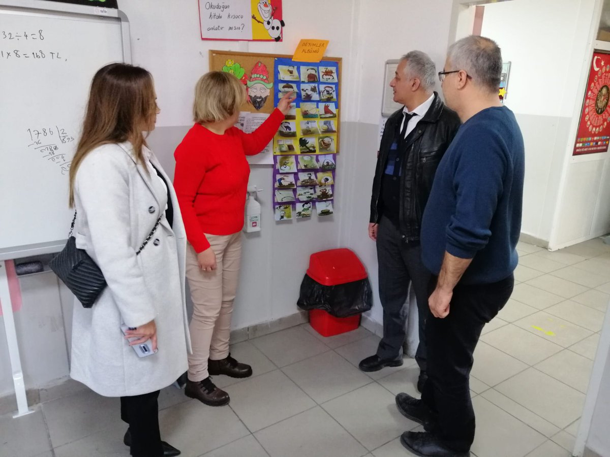 Dilimizin Zenginlikleri Projesi il yürütme komisyonu ilçe ziyaretleri kapsamında Pamukkale  Tekkeköy Şehit Vedat Avcı İlkokulunu ve Merkezefendi  Hacıeyüplü İlkokulu/Ortaokulunu ziyaret ederek projenin uygulamalarını gözlemledi.
<a href="/meb_ogm/">Ortaöğretim Genel Müdürlüğü</a>
<a href="/denizlimem/">Denizli İl Millî Eğitim Müdürlüğü</a>
<a href="/emre_caliskan/">Emre Çalışkan</a>
<a href="/YTEMEL3/">Y.TEMEL</a>