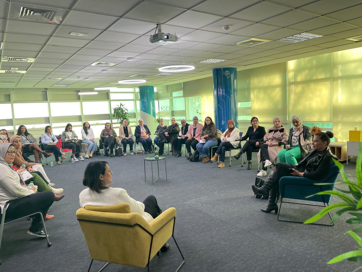 Capgemini_Maroc's tweet photo. Notre programme 'Women in Leadership' reprend son élan avec une énergie renouvelée. Une aventure passionnante où autonomisation et excellence se croisent, portées par le thème captivant de la nouvelle session : "Purposeful Career Development for Women" ! #CapgeminiTSMaroc https://t.co/uaLoIDbeLO