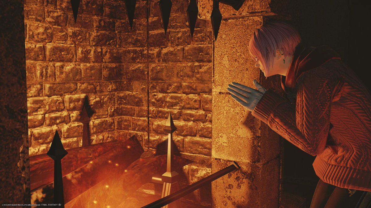 EscherStrange's tweet photo. Day 27: Warmth
A fire!
#FF14 #FFXIV #GPOSERS #EorzeaPhotos #PS5 #XIV_PICTCLIP #Decembhyur2023 https://t.co/p3jXBPfsyx