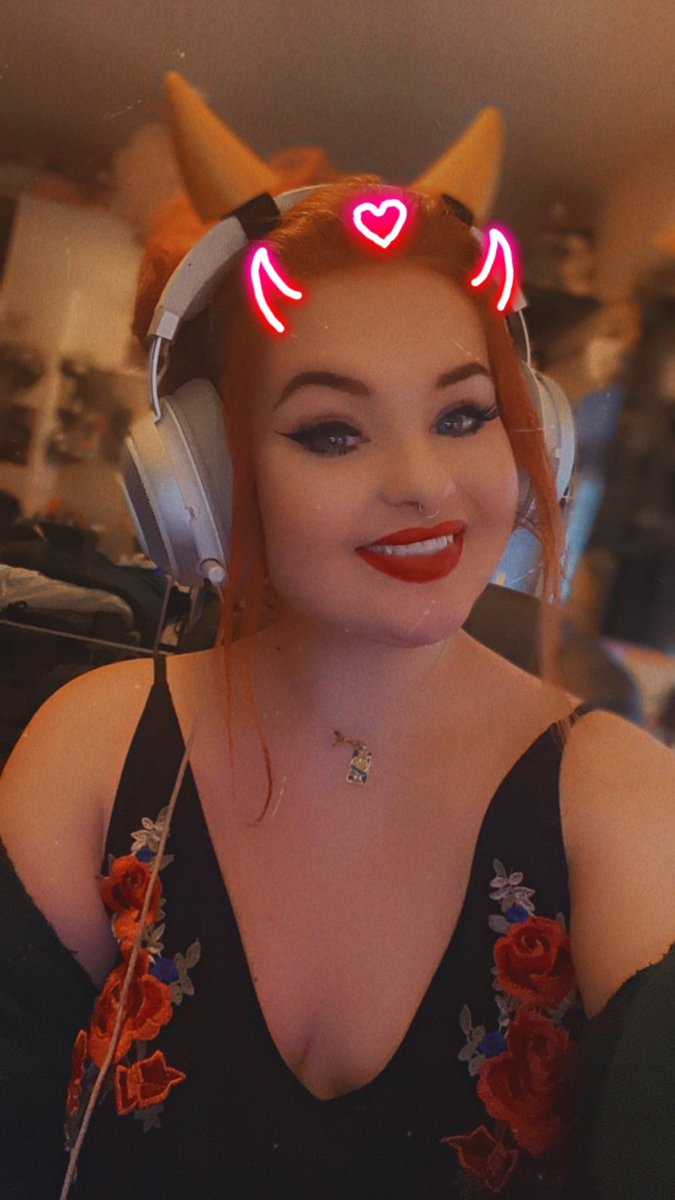 Catch myself and <a href="/FluffyTheGaymer/">Fluffy</a> streaming Modern Warfare 3 within the hour (once my game finishes its update)🤣

Twitch.tv/SofieRose_