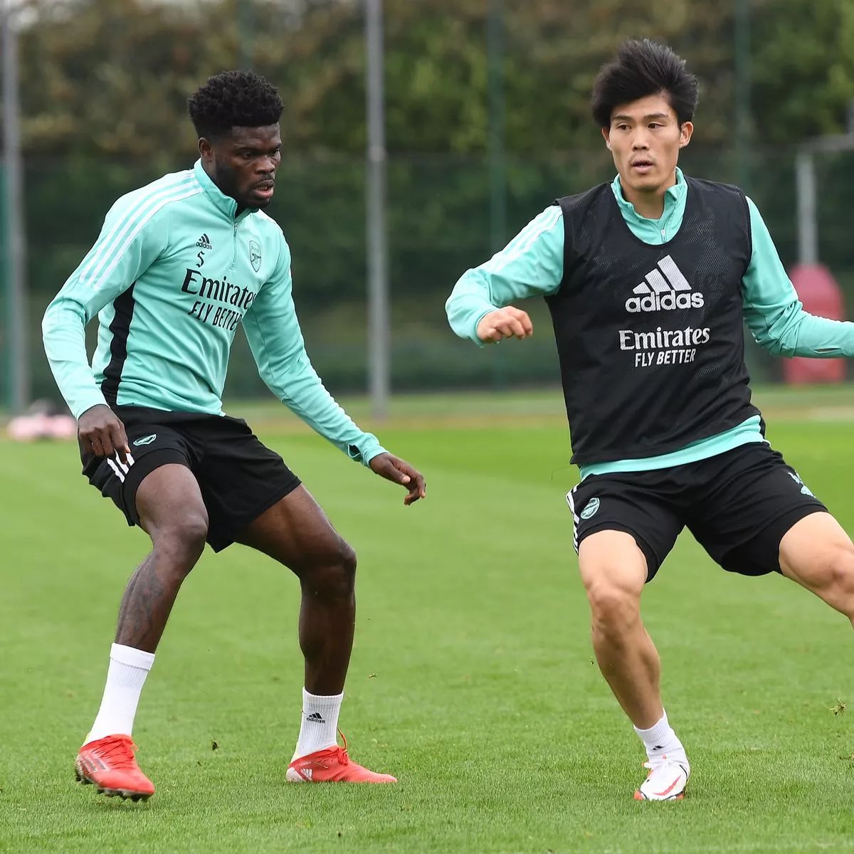 Gunnersc0m's tweet photo. Mikel Arteta confirms that Thomas Partey and Takehiro Tomiyasu will not be available tomorrow. [@kayakaynak97] https://t.co/S1MP7zEUHS