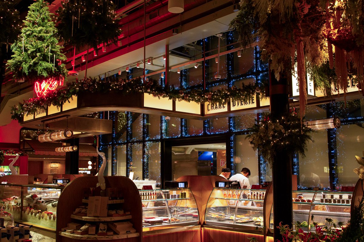 Moment Factory tweet media